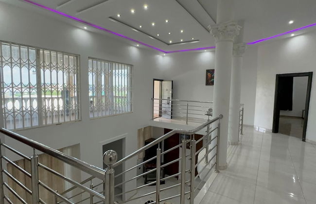 Nanani Luxury Villa - Kumasi - Photo 31