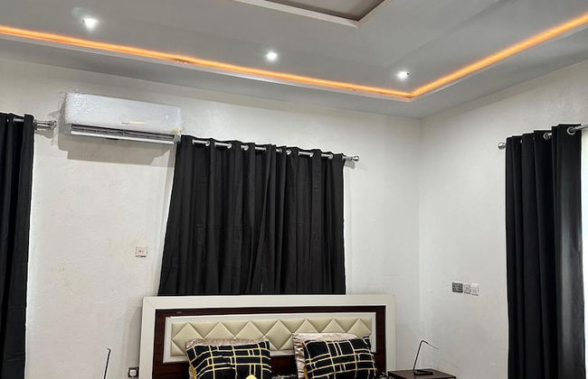 Nanani Luxury Villa - Kumasi - Photo 3