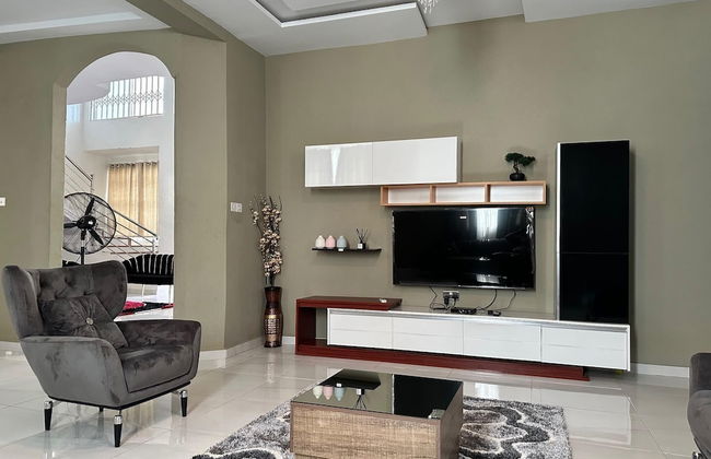 Nanani Luxury Villa - Kumasi - Photo 18