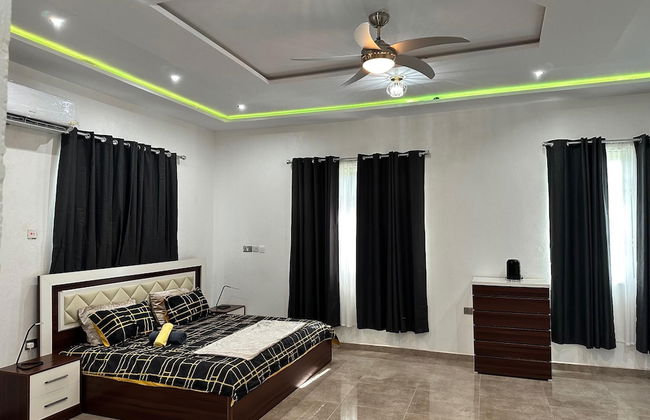 Nanani Luxury Villa - Kumasi - Photo 2