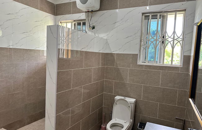 Nanani Luxury Villa - Kumasi - Photo 21