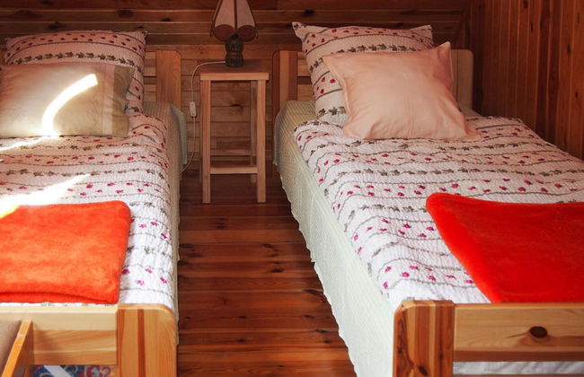 Fenced Cottage in the Middle of Nature, Right by the Lake, Rentyny - Foto 3