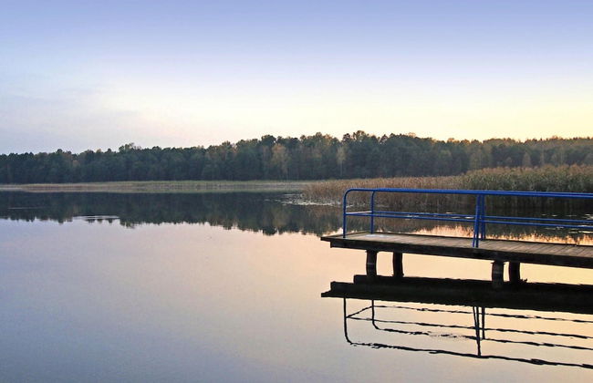 Fenced Cottage in the Middle of Nature, Right by the Lake, Rentyny - Foto 11