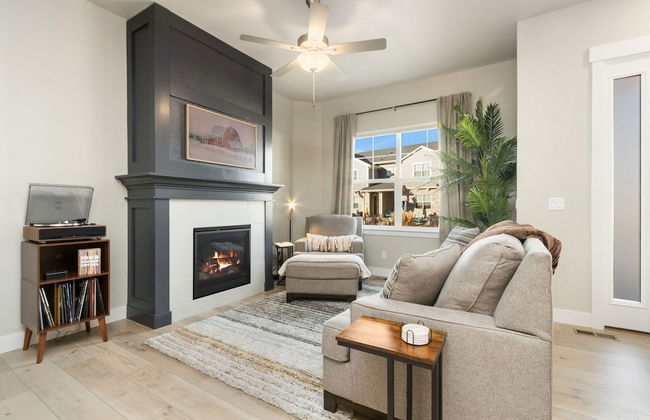 Noco Retreat - King Beds, Fireplace, Scenic Trails - Foto 15