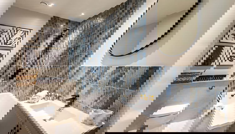 Photo 1 - Stunning Modern Apartment in the Heart of Holborn