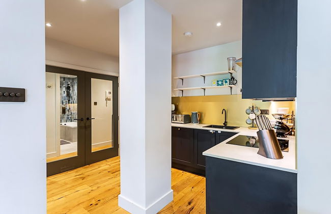 Stunning Modern Apartment in the Heart of Holborn - Photo 8