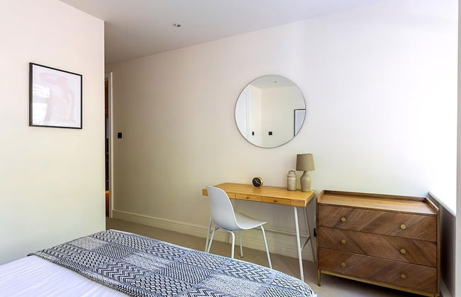 Stunning Modern Apartment in the Heart of Holborn - Photo 24