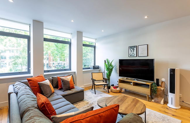 Stunning Modern Apartment in the Heart of Holborn - Photo 5