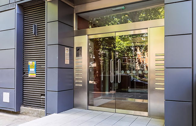 Stunning Modern Apartment in the Heart of Holborn - Photo 28