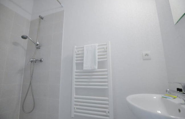 Apartment in Azille Near Lac de Jouarres - Foto 6