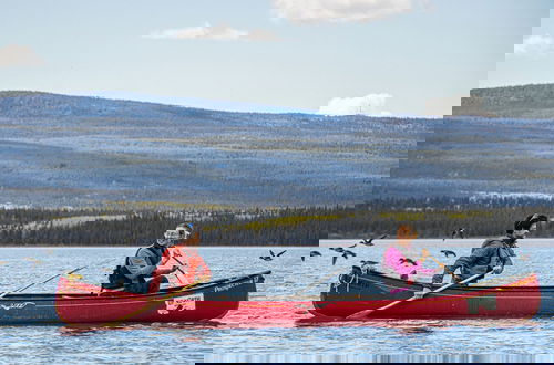 Foto 38 - Little Atlin Lodge