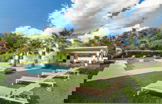 Foto 1 - Luxurious Villa in Saint Genies de Fontedit With Heated Pool