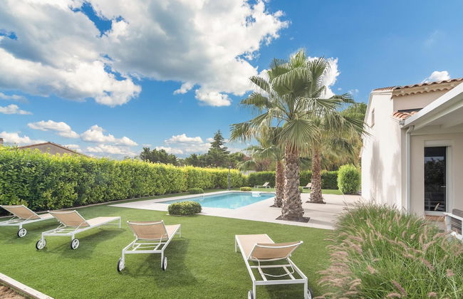 Villa w/ Palm Trees & Pool - Foto 19
