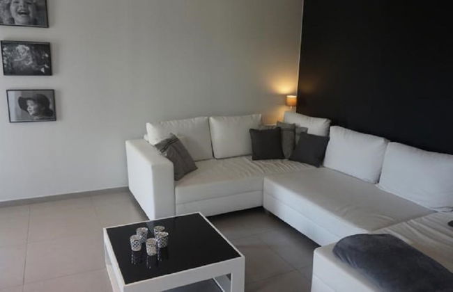 Luxurious Villa in Saint Genies de Fontedit With Heated Pool - Foto 22