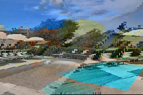 Photo 32 - Cottage in Montelabbate With Pool, Garden, Bbq, Parking