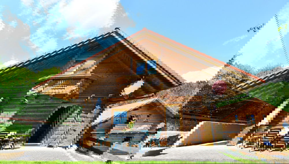 Ferienhaus aus Holz in der Nahe des Skigebiets - Foto 1