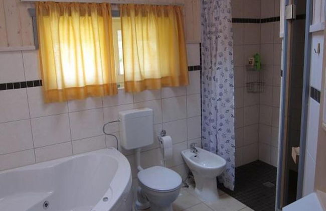 Ferienhaus mit Herrlichem Garten - Foto 12