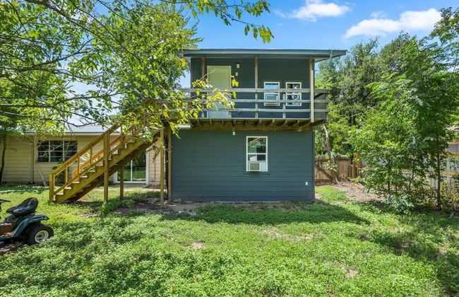 Comfortable 6BR 3BA Home w Large Yard - Foto 42