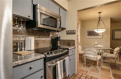 Foto 10 - Charming 1-bdrm Condo Steps to Old Town Scottsdale