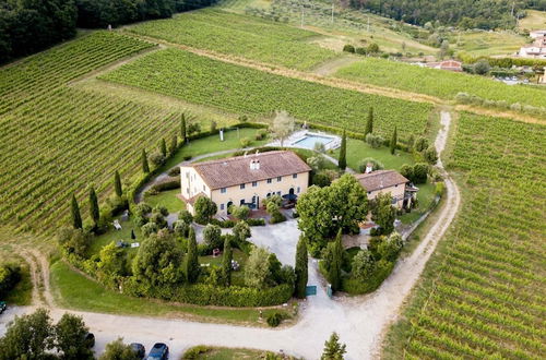 Photo 28 - Anna Farmhouse Apartment in Wine Resort in Lucca