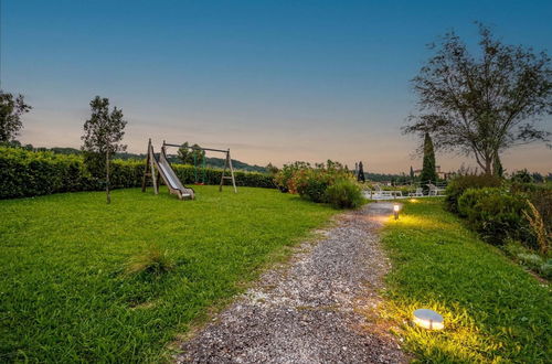 Photo 46 - Donato Farmhouse Apartment With Pool