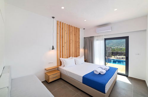 Photo 4 - Aelia Suites