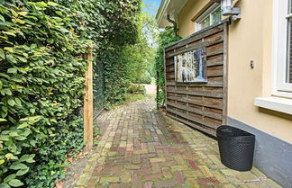 Photo 2 - Picturesque Holiday Home in Oldenzaal with Hot Tub