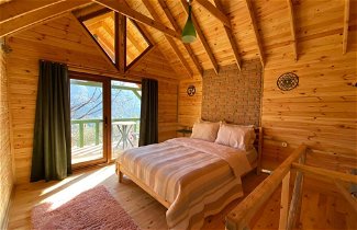 Foto 1 - Secluded Wooden House With Jacuzzi in Sapanca