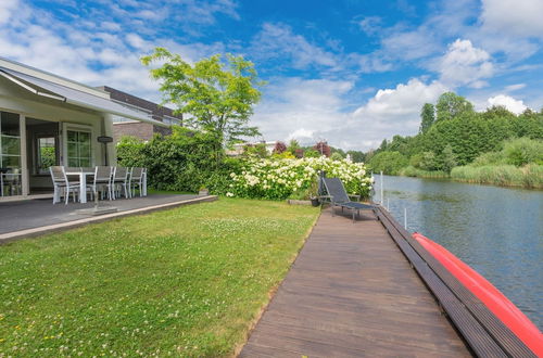 Photo 38 - Luxury Holiday Home in Harderwijk With a Jacuzzi