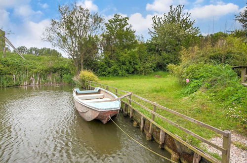 Photo 33 - Fantastic Villa in Ooltgensplaat With Jetty