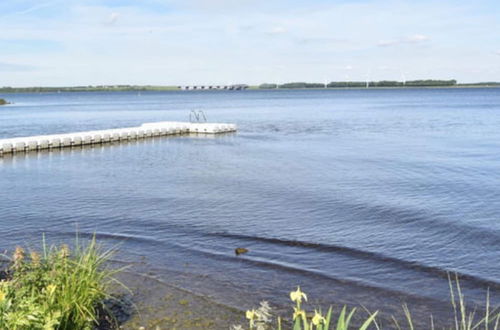 Photo 27 - Fantastic Villa in Ooltgensplaat With Jetty