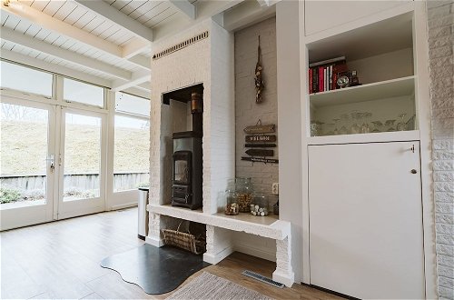 Photo 7 - Attractive Holiday Home With Heated Terrace