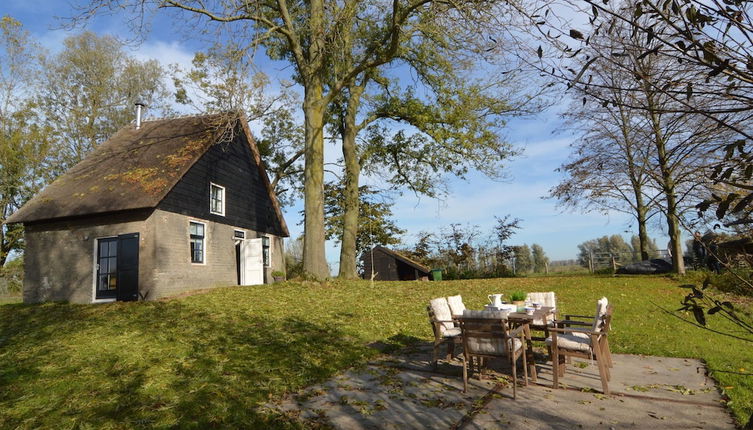 Photo 1 - Picturesque Holiday Home in Drimmelen With Garden