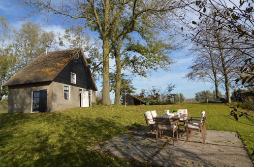 Photo 1 - Picturesque Holiday Home in Drimmelen With Garden