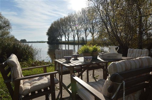 Photo 13 - Picturesque Holiday Home in Drimmelen With Garden