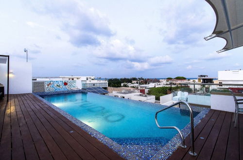 Photo 9 - Breathtaking 2 Bedroom, Private Terrace + Bbq