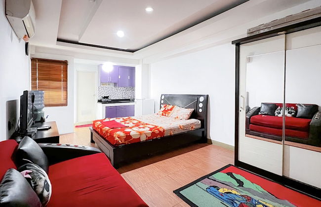 Smile Room at Cibubur Village Apartment - Foto 1