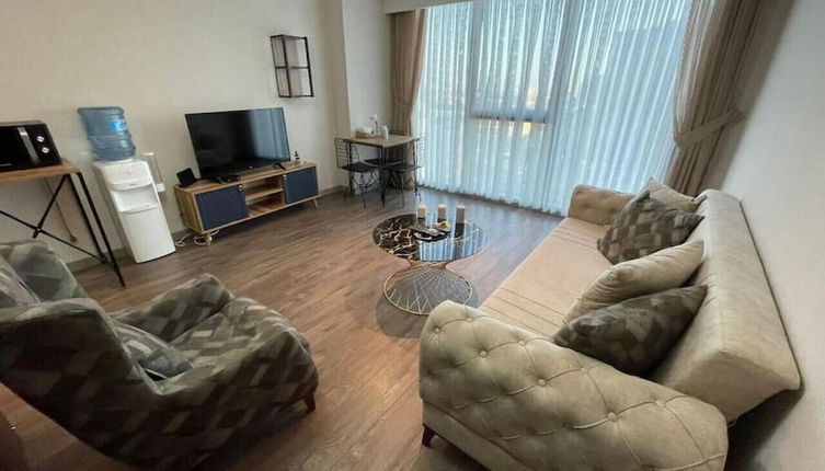 Photo 1 - Modern Suite Apartment - Near Mall of Istanbul