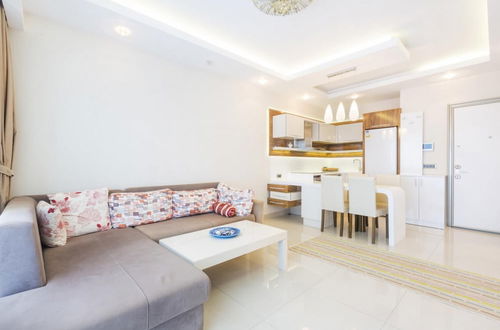 Foto 5 - Luxury Flat With Shared Pool Near Beach in Alanya