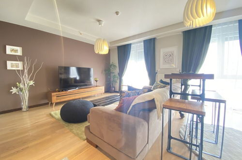 Photo 14 - Chic Residence Flat With Central Location in Sisli