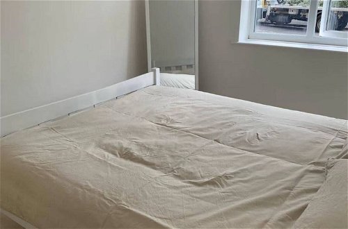 Photo 5 - Spacious and Cosy 2 Bedroom Flat in Bermondsey