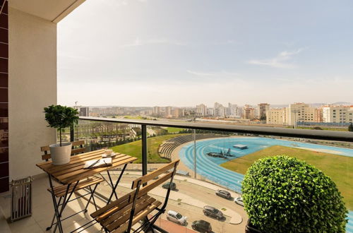 Photo 19 - Modern Deco Apartment With Balcony