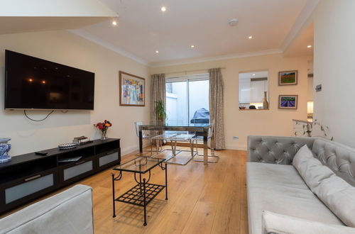 Photo 31 - Modern and Bright 3 Bedroom House in Paddington