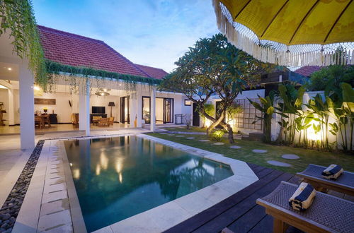 Photo 11 - Sunglow Villa