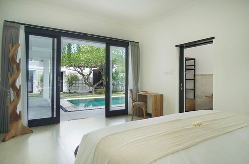 Photo 3 - Sunglow Villa