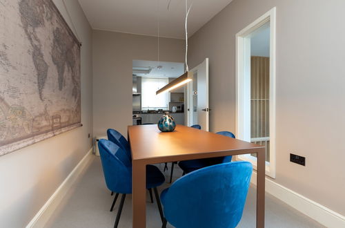 Photo 43 - Stunning 3 Bedroom Flat in Covent Garden