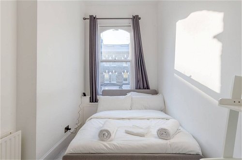 Photo 5 - Peaceful 2 Bedroom Flat in West Kensington