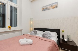 Photo 2 - Warsaw Radna Apartment by Renters