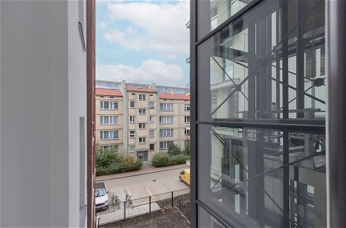 Photo 14 - Warsaw Radna Apartment by Renters