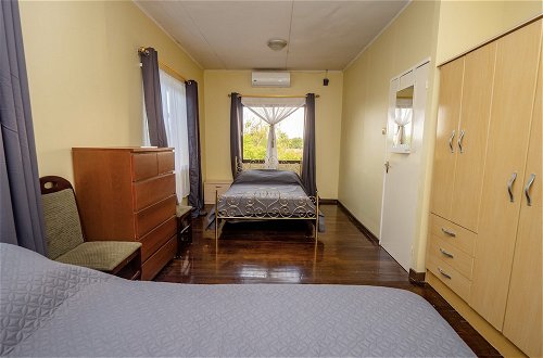 Photo 3 - Stunning 3-bed House in Paramaribo Marie's Place
